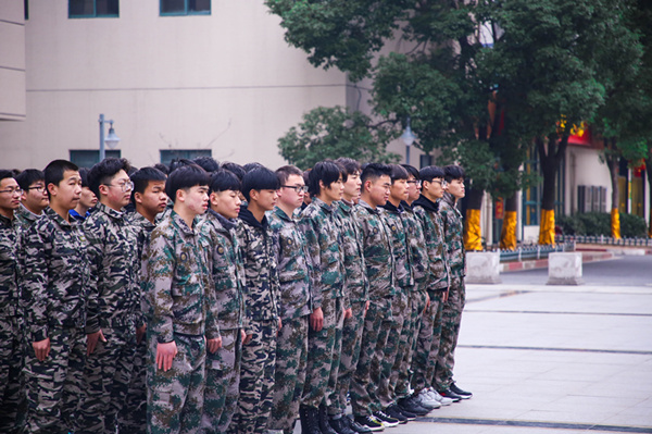 “三教三訓(xùn)”之綠裝紅顏，勇往直前！