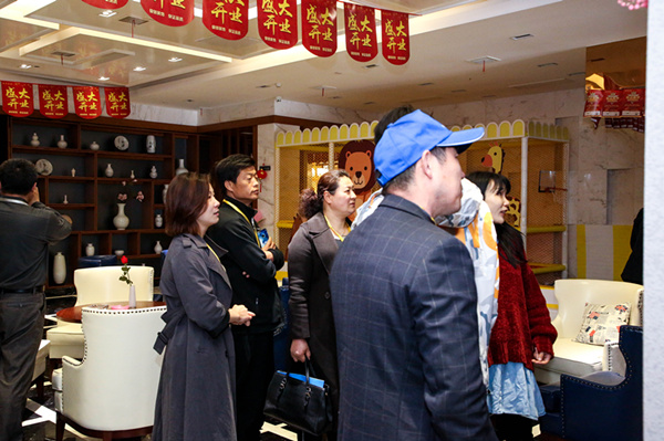 企業(yè)游學(xué)，刷新職場(chǎng)新印象