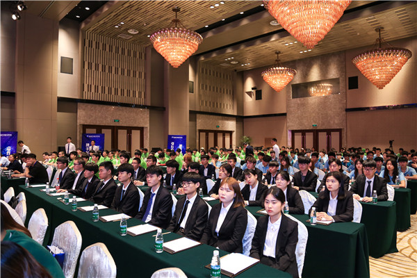 江蘇省第二屆互聯(lián)網(wǎng)人才培養(yǎng)高峰論壇 暨產(chǎn)教融合合作簽約儀式盛大開幕！