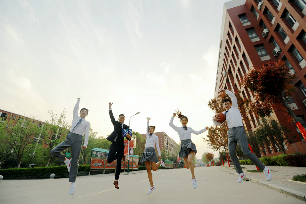 【媒體關(guān)注】什么樣的學(xué)校好，就業(yè)前景是擇校的金標(biāo)準(zhǔn)