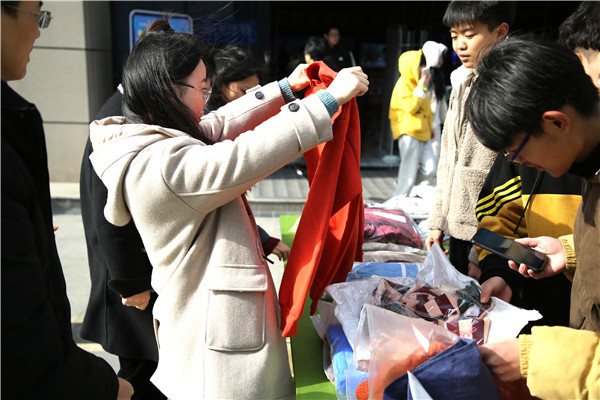 雙十二電商折扣哪家強(qiáng)？來(lái)看看魔創(chuàng)直播吧!