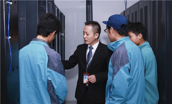 學(xué)技術(shù)選<a href=http://njxh.cn target=_blank class=infotextkey>專業(yè)</a>為什么選擇互聯(lián)網(wǎng)行業(yè)？