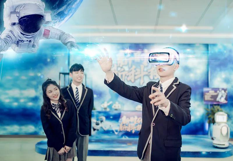 人人出彩 技能強國，新華邀你體驗工匠精神