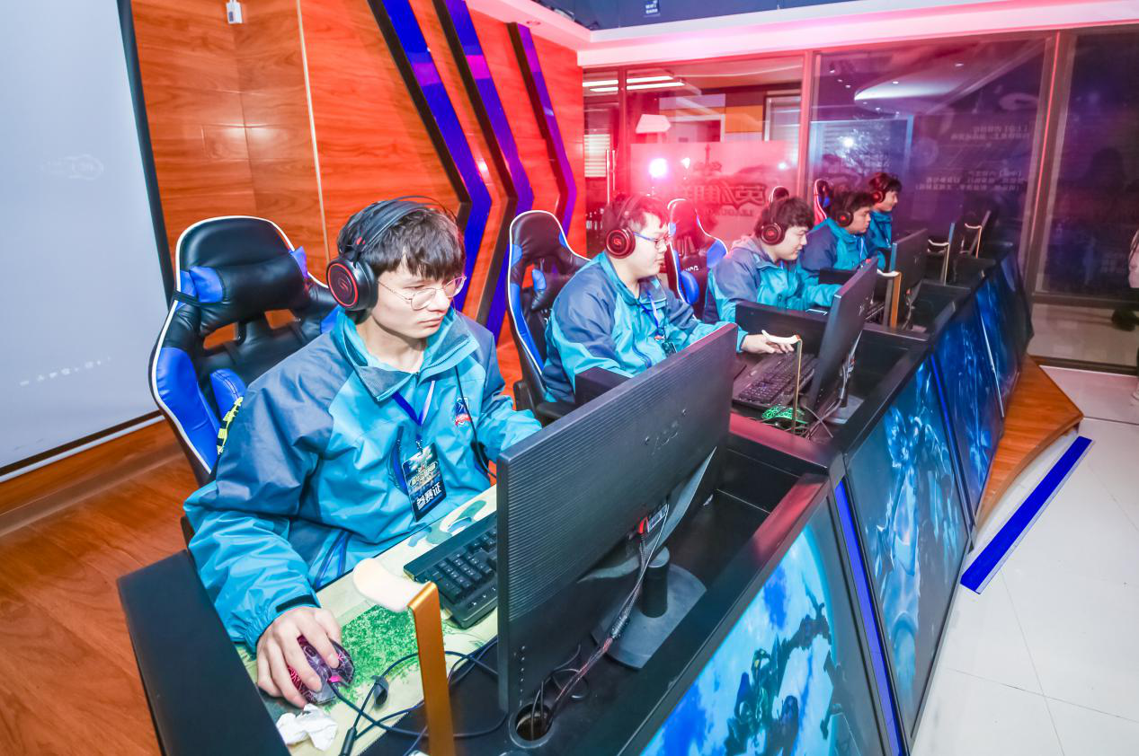 S10英雄聯(lián)盟世界總決賽，中國(guó)電子競(jìng)技依然高歌猛進(jìn)