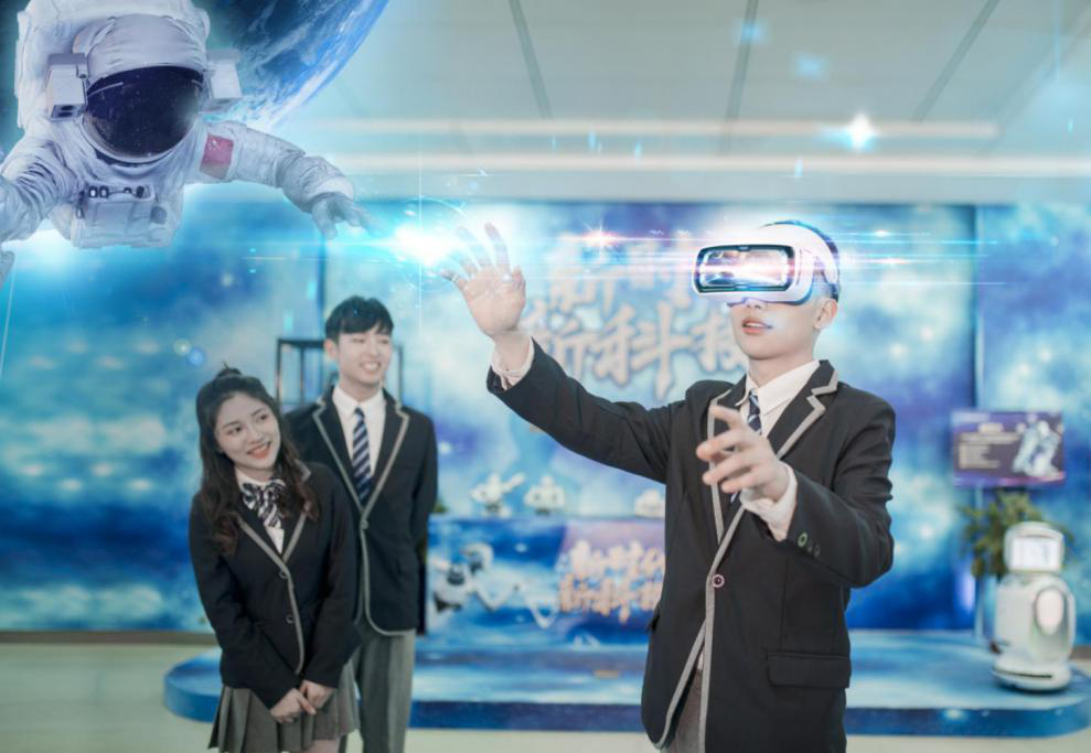 人工智能空前火爆，盤點(diǎn)新華人工智能<a href=http://njxh.cn target=_blank class=infotextkey>專業(yè)</a>教學(xué)和就業(yè)