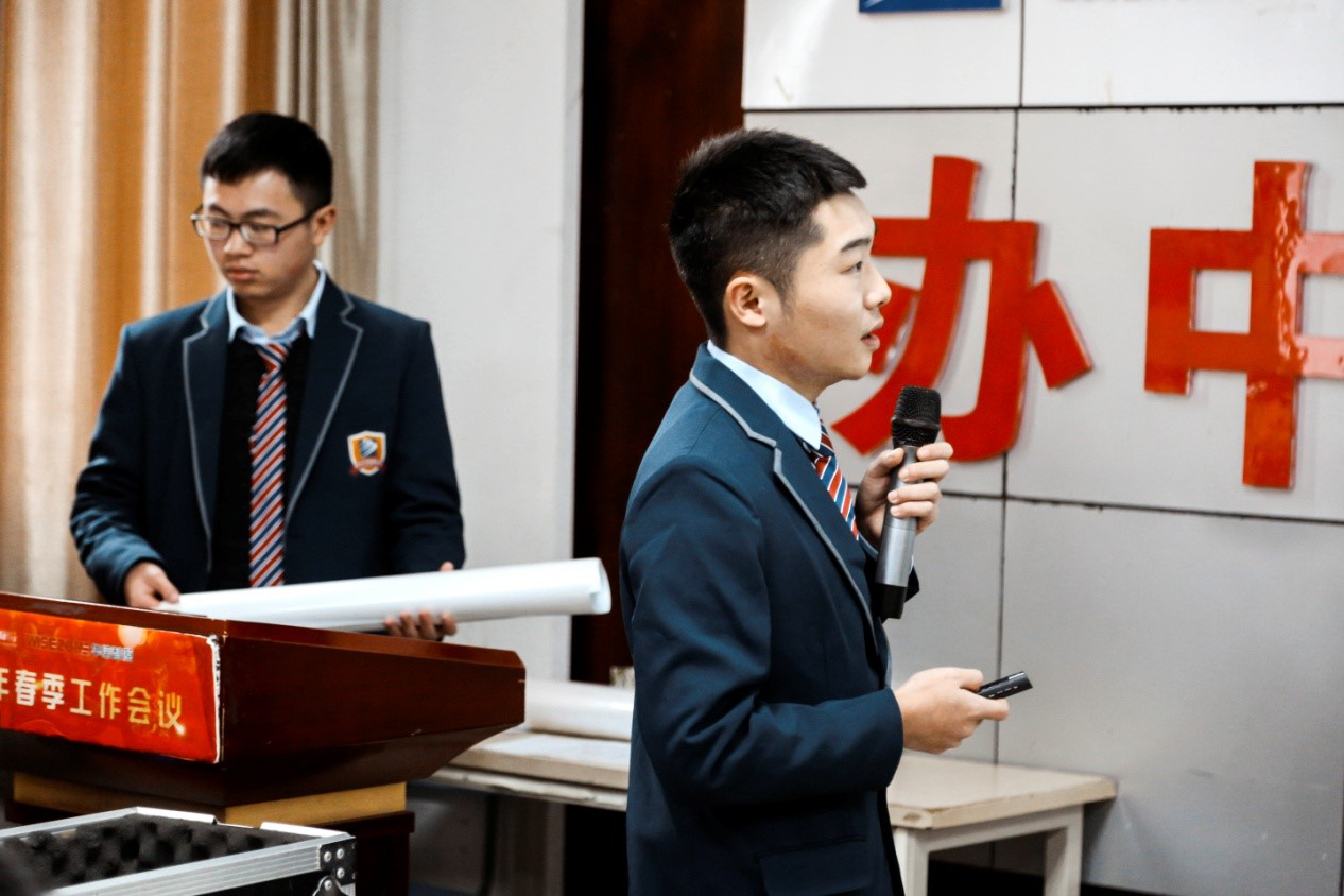 肩負(fù)職教強(qiáng)國重任，新華電腦學(xué)校升級(jí)“五項(xiàng)能力”培養(yǎng)互聯(lián)網(wǎng)高技能人才！