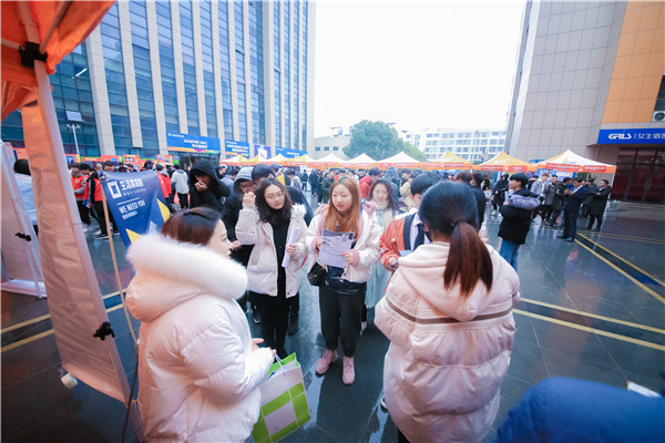 新華互聯(lián)網科技提質培優(yōu)，堅持以好就業(yè)為導向