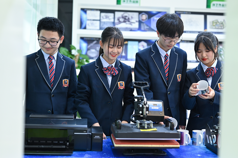 兩會(huì)速遞 | 暖心，讓每個(gè)孩子都有人生出彩的機(jī)會(huì)！