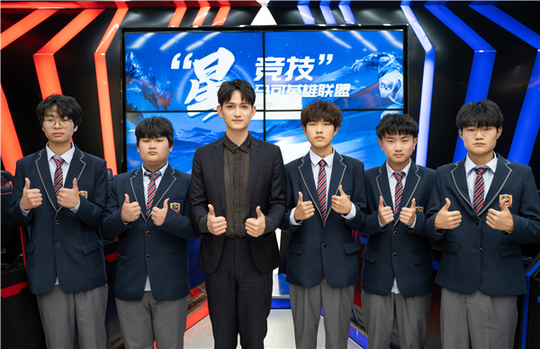 馬可來新華重拾校園生活，青春“競”是精彩！