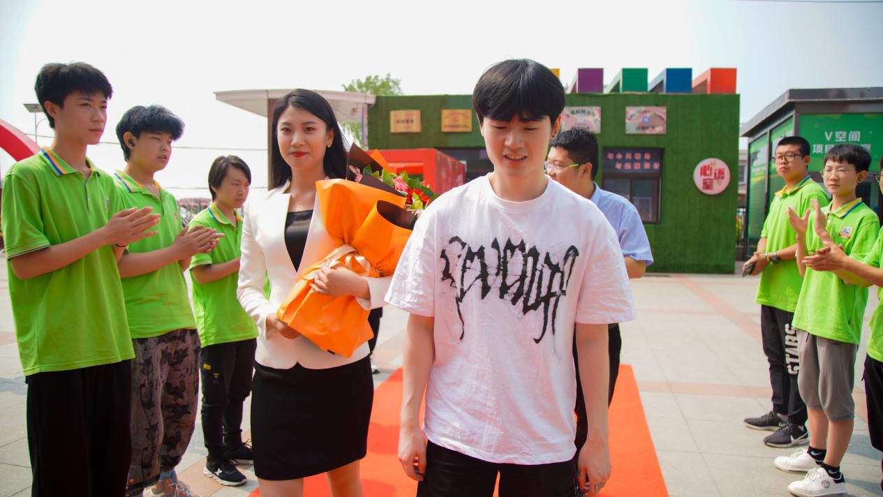 《老師來(lái)了》公開課全新起航，“護(hù)國(guó)螳螂”靈藥激情開講！