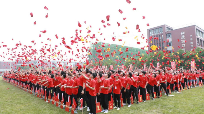 一面黨旗，一顆初心