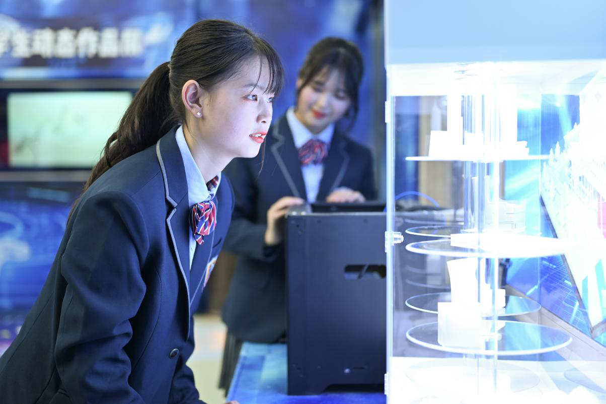 要搞大事情！6月23日盧東旭要去新華上學(xué)了！