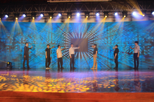 盛世回顧 職教前沿，新華互聯(lián)網(wǎng)科技?xì)v次發(fā)布會(huì)回顧