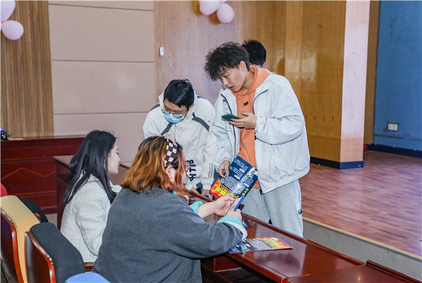 就業(yè)保障丨企業(yè)進(jìn)校園，助力南新學(xué)子就業(yè)