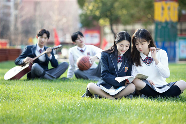 新年伊始，新華電腦教育再登央視！