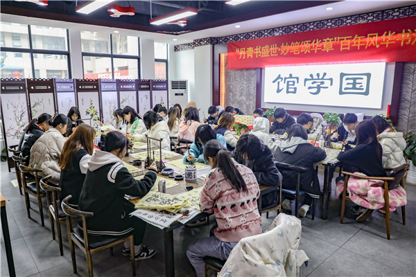 開學(xué)特輯|開學(xué)第一天，我們是這樣度過的