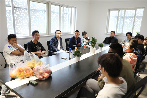 暖心回訪見(jiàn)證成長(zhǎng)，愛(ài)與責(zé)任一路相隨