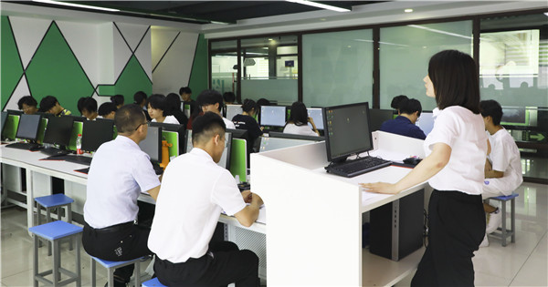 南京新華結(jié)課答辯|你們的成長(zhǎng)，我們來見證！