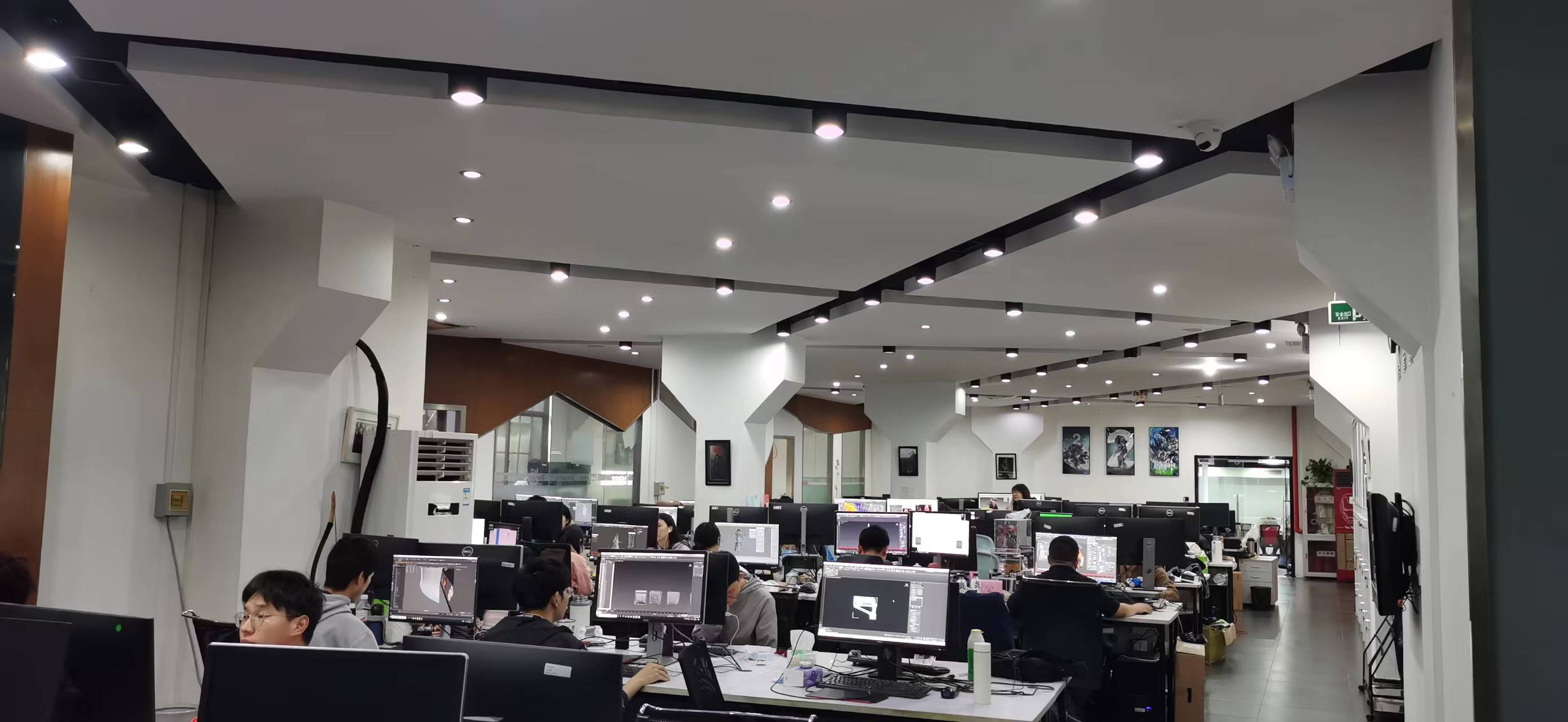 就業(yè)回訪有保障，南京新華在行動