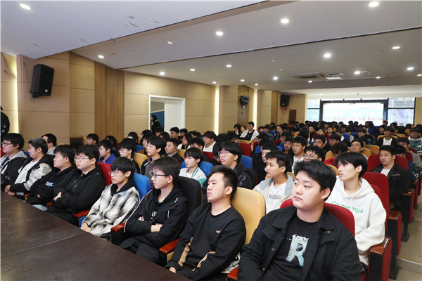企業(yè)大咖進(jìn)校園|構(gòu)建校企交流平臺(tái)，助推雙方深度合作