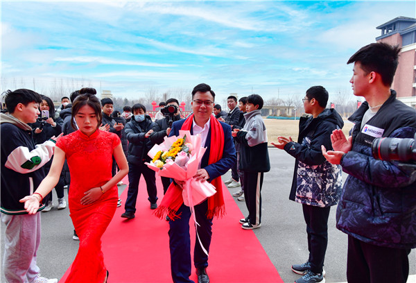 開學(xué)第一課丨弘揚(yáng)工匠精神，實(shí)現(xiàn)技能報(bào)國