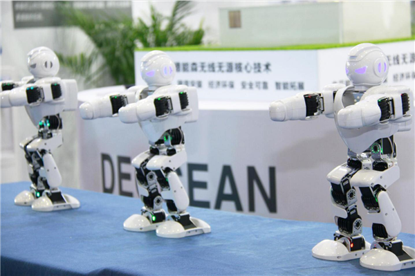 專業(yè)解析|看新華學(xué)子如何在校企聯(lián)盟下就業(yè)突圍！