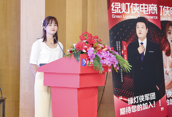 大咖來了！企業(yè)專家進校園，助力學子大發(fā)展！