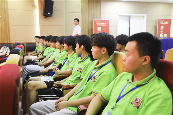 榜樣的力量|杰出校友母校行——王永健