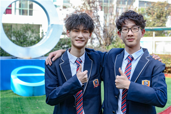 初中畢業(yè)想學(xué)技術(shù) 學(xué)什么專業(yè)就業(yè)前景好？四大熱門領(lǐng)域點亮職業(yè)未來