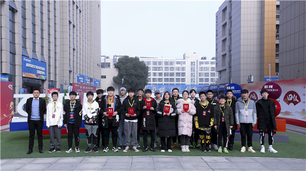 助力提升專業(yè)認(rèn)知，南京新華試學(xué)營榮耀起航！