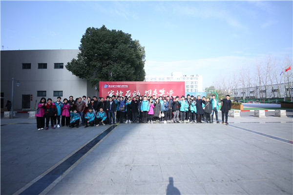 教學(xué)成果展示周，學(xué)子答辯各顯神通