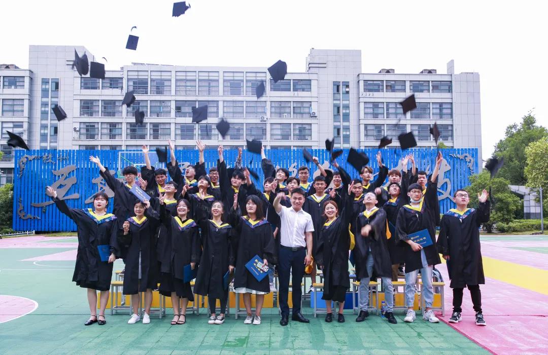 青春不散場，給新華時光的專屬回憶